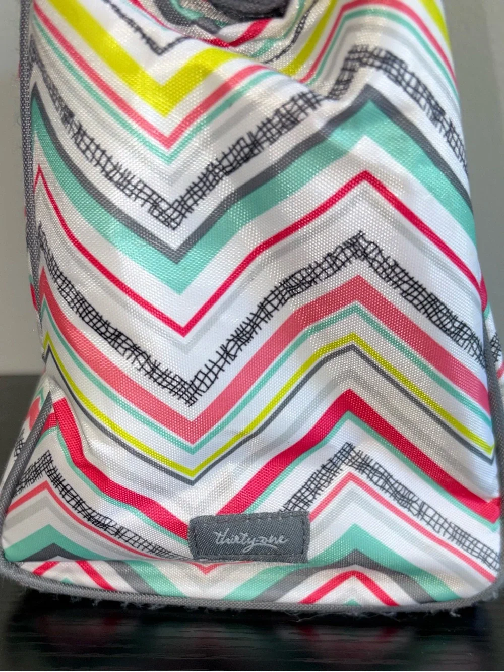 Thirty-One Large Cosmetic Bag Tip Top Chevron Travel Makeup Toiletry Organizer